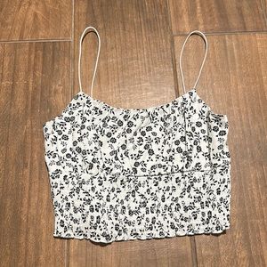 🌵NWOT Floral Tank🌵